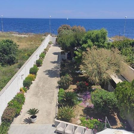 Seagull Apartments - Front And Sea View & Airport 巴里 外观 照片