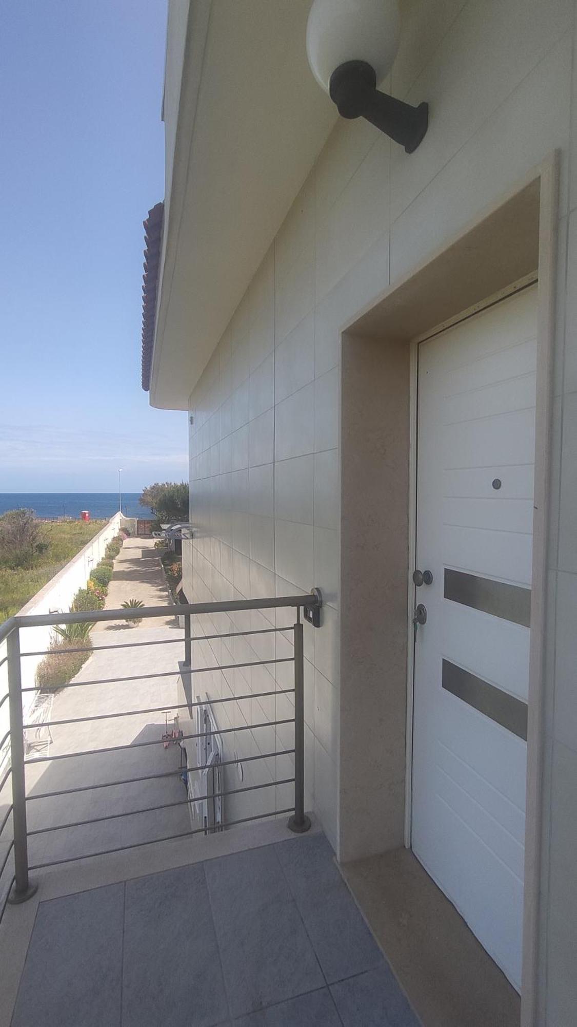 Seagull Apartments - Front And Sea View & Airport 巴里 外观 照片