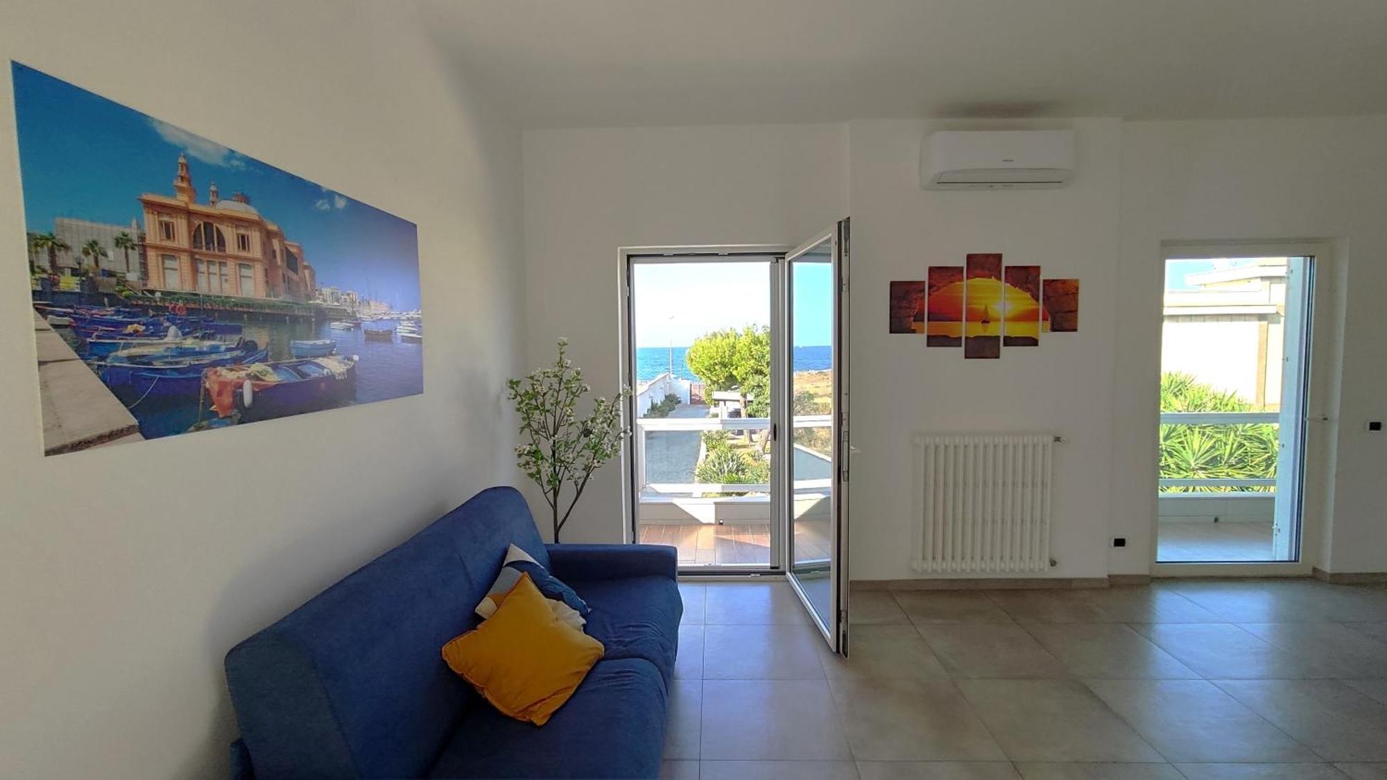 Seagull Apartments - Front And Sea View & Airport 巴里 外观 照片